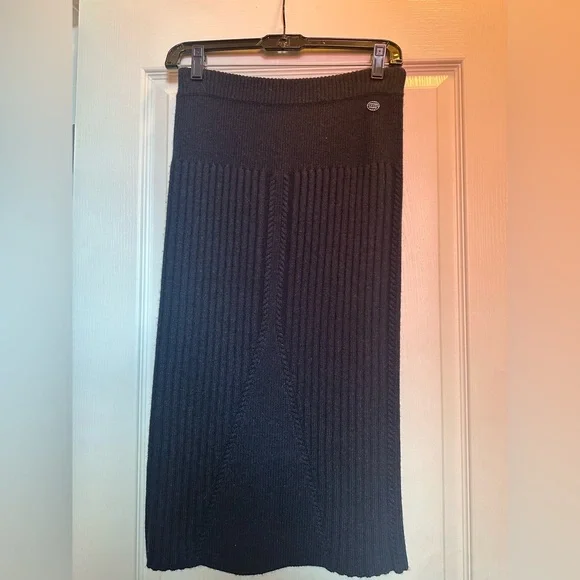 Chanel cashmere knit skirt
